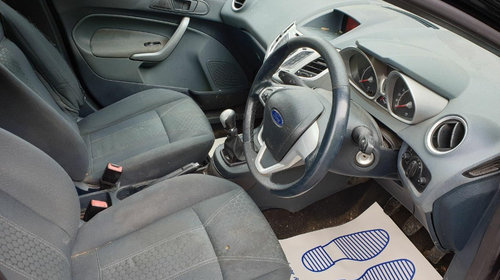 Grila bara fata Ford Fiesta 6 2010 Hatch