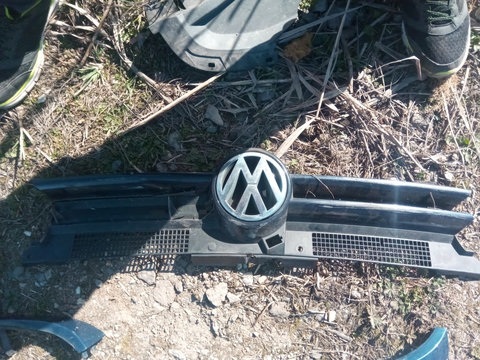 Grila bara fata masca radiator VW Golf 4