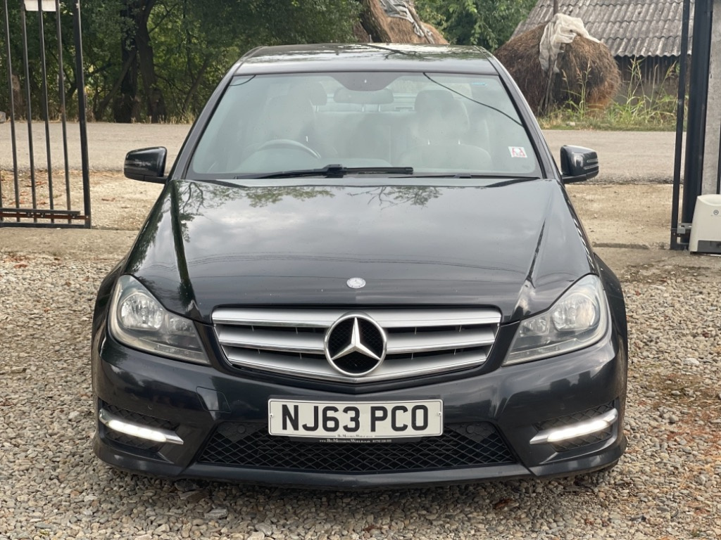 Grila bara fata Mercedes C-Class C204 20