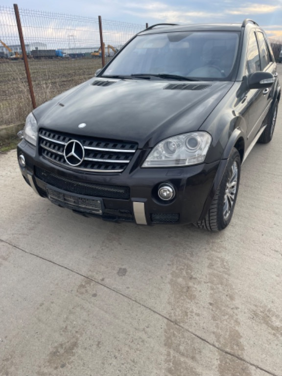 Grila bara fata Mercedes M-Class W164 2008 Suv 4.0 cdi
