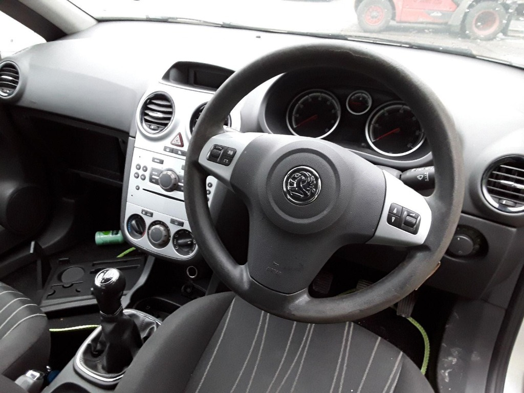 Grila bara fata Opel Corsa D 2009 Hatchb