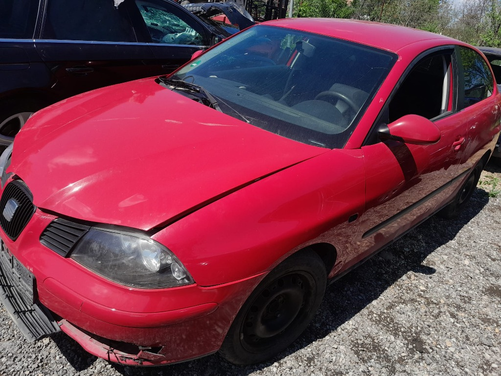 Grila bara fata Seat Ibiza 2004 Hatchback 1.4 BENZINA