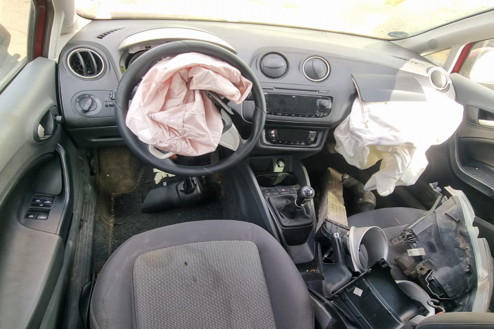 Grila bara fata Seat Ibiza 4 2011 break 