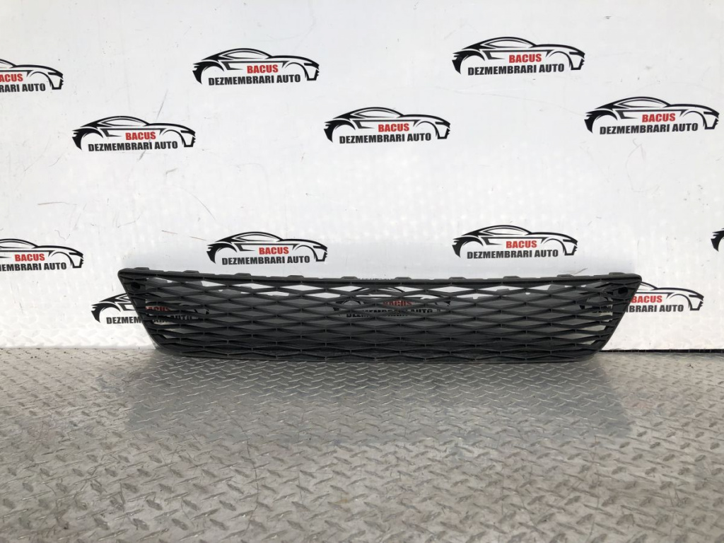 Grila bara fata Seat Leon 5F: 5F0853667 [Fabr 2012-2020]