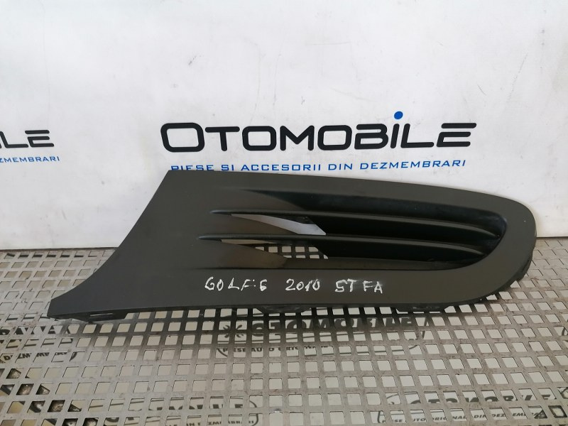 Grila bara stanga fata Volkswagen Golf 6: 5M0853665M [Fabr 2008-2015]