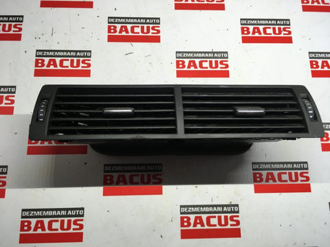 Grila bord aer Audi A4 B7 cod: 8e0820951h