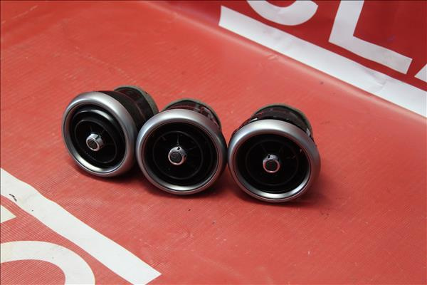 Grila bord MAZDA 2 hatchback (DL DJ) 1.5 SKYACTIV-G M HYBRID P5XC