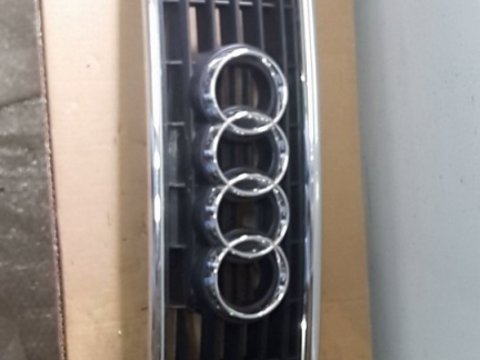 Grila capota Audi A4 B6