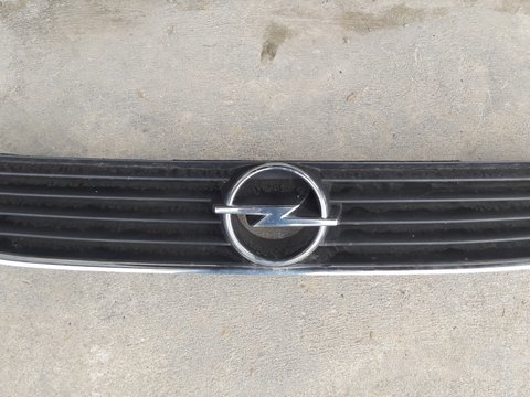 Grila capota Opel Astra G fabr. 1998 - 2008