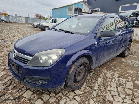 Grila capota Opel Astra H