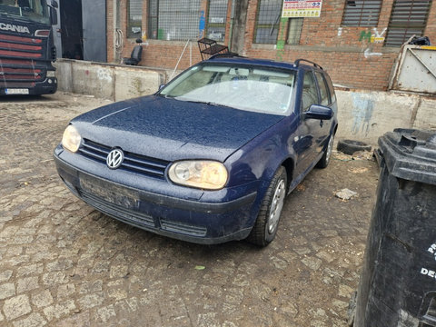 Grila capota Vw Golf 4