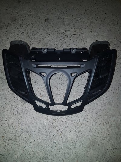 Grila centrala aerisire bord ford fiesta mk7 2012-