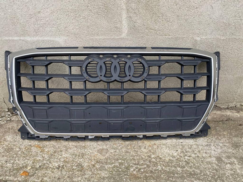Grila centrala Audi Q2 cod: 81A853651 cod intern:VG128
