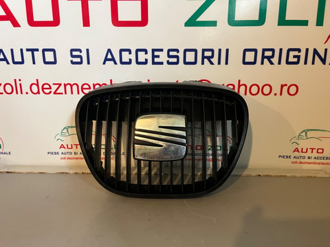 Grila centrala bara fata cu sigla pentru Seat Ibiza 4 2006, cod 6L0853651