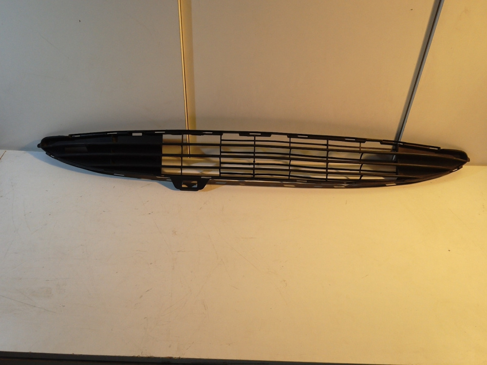 Grila centrala bara fata Peugeot 206 an 2005-2009