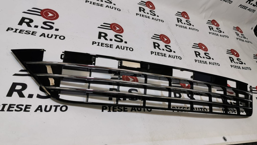 Grila centrala bara fata (R-LINE) VW TOUAREG 2014-2018 cod origine 7P6853671J041