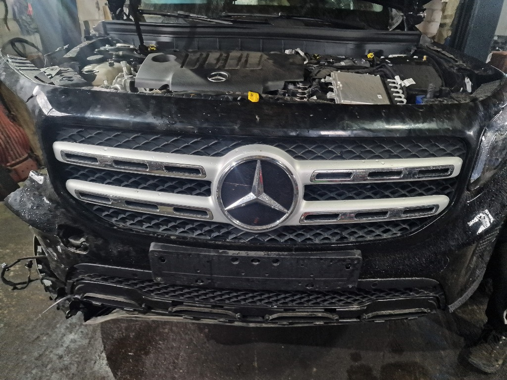 Grila centrala bara Mercedes GLB X247