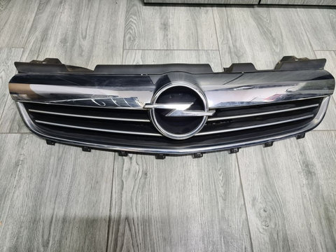 Grila centrala crom stema Opel Zafira B facelift 2009-2014