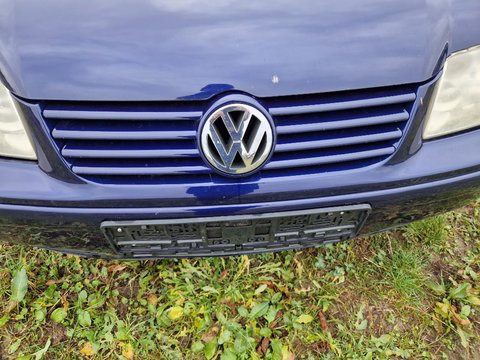 Grila centrala cu emblema VW Bora cod culoare LB5N an 2001-2006