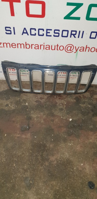 Grila centrala JEEP GRAND Cherokee din 2002