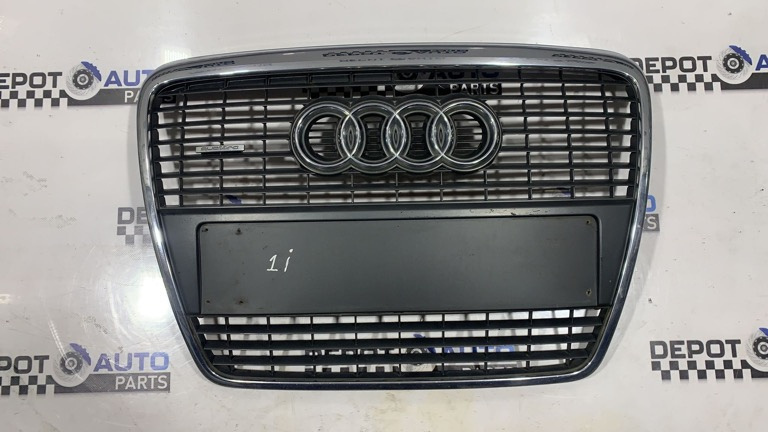 Grila centrala radiator Audi A6 C6 3.0 tdi quattro BMK