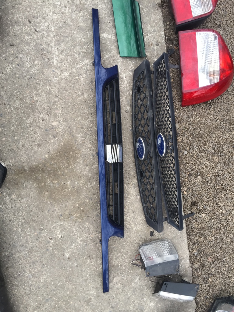 Grila centrala Seat Arosa 2000