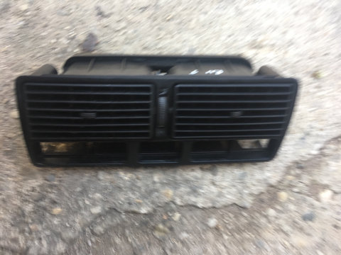 Grila centrala ventilatie Volkswagen Golf 4 [1997 - 2006] Hatchback 5-usi 1.9 TDI MT (90 hp) 1J1)