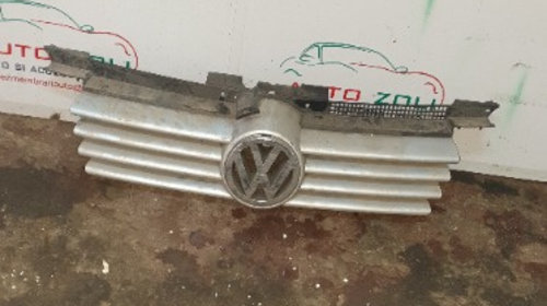 Grila centrala VW GOLF 4 din 2001