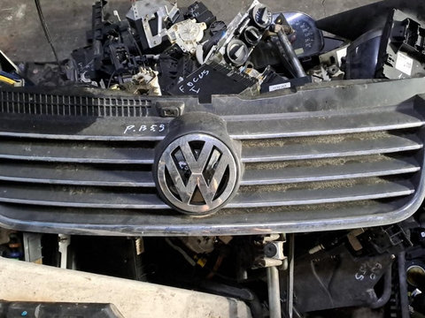 GRILA CENTRALA VW PASSAT B 5.5