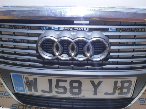 Grila cu Emblema Centrala de pe Spoiler Bara Fata Suport Numar Audi A6 C6 2005 - 2009 Cod 4F0853651S