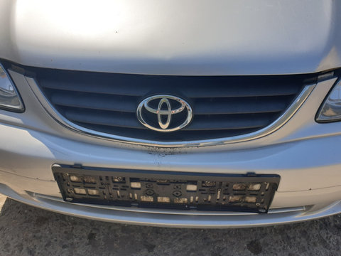 Grila cu Sigla Emblema de pe Bara Spoiler Fata Toyota Avensis T22 1997 - 2003 [C0798]