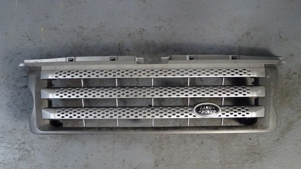 Grila dintre faruri ( radiator ) Range Rover Sport
