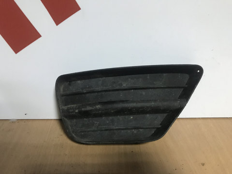 Grila dreapta bara fata ford focus 1 facelift cod 2m5119952a