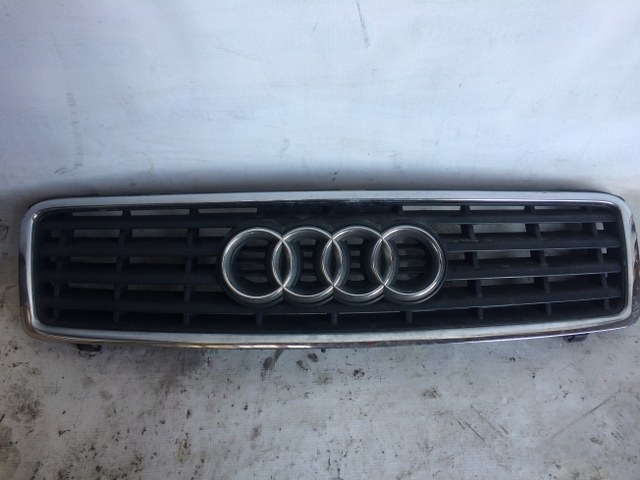 Grila fata Audi A4 B6 Cabrio 2002-2006 COD: 8H0853653