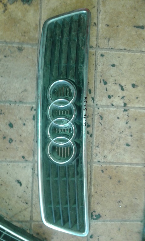 Grila fata Audi A6 C5 an 97-99