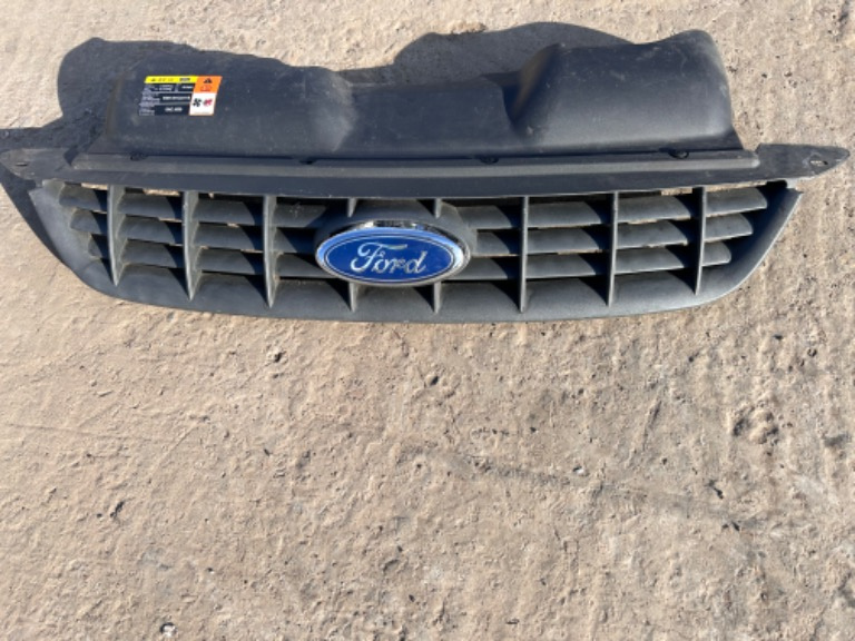 Grila fata Ford c-MAX an 2007-2010