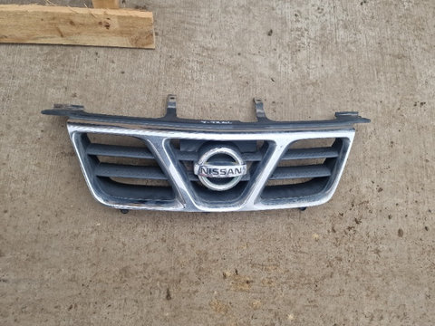 Grila fata Nissan X trail an 2004 2005 originala din dezmembrări