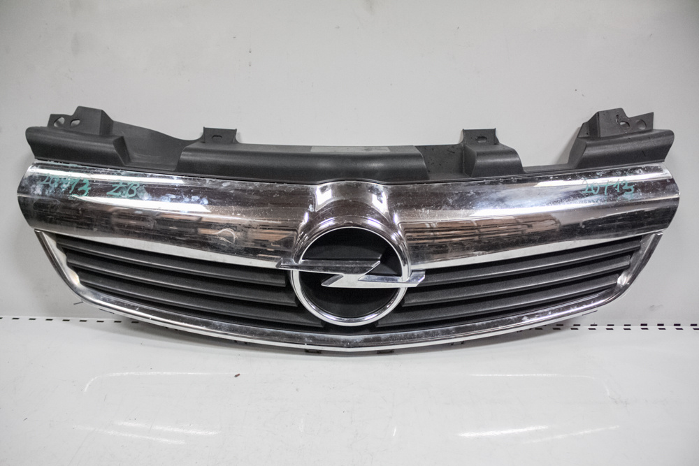 Grila fata Opel Zafira B 13136136