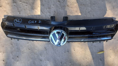 Grila fata Volkswagen Golf 7 2013-2017cod 5G085365