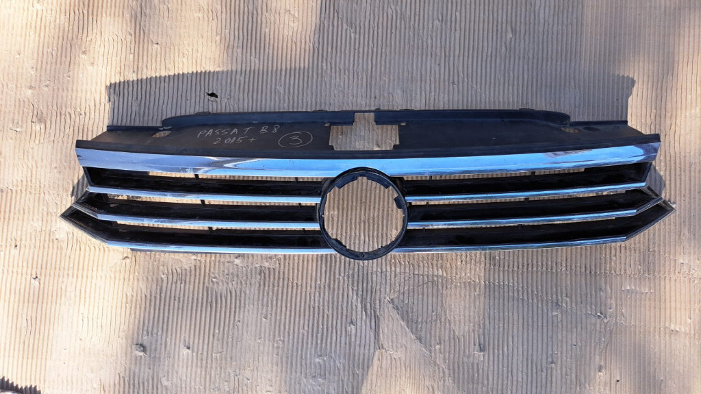 Grila fata Volkswagen Passat B8 2015+ cod 3G0853653 3G0853651 3G0853651A