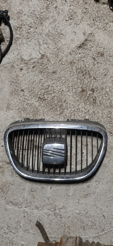 Grila frontala seat altea toledo dupa 2004