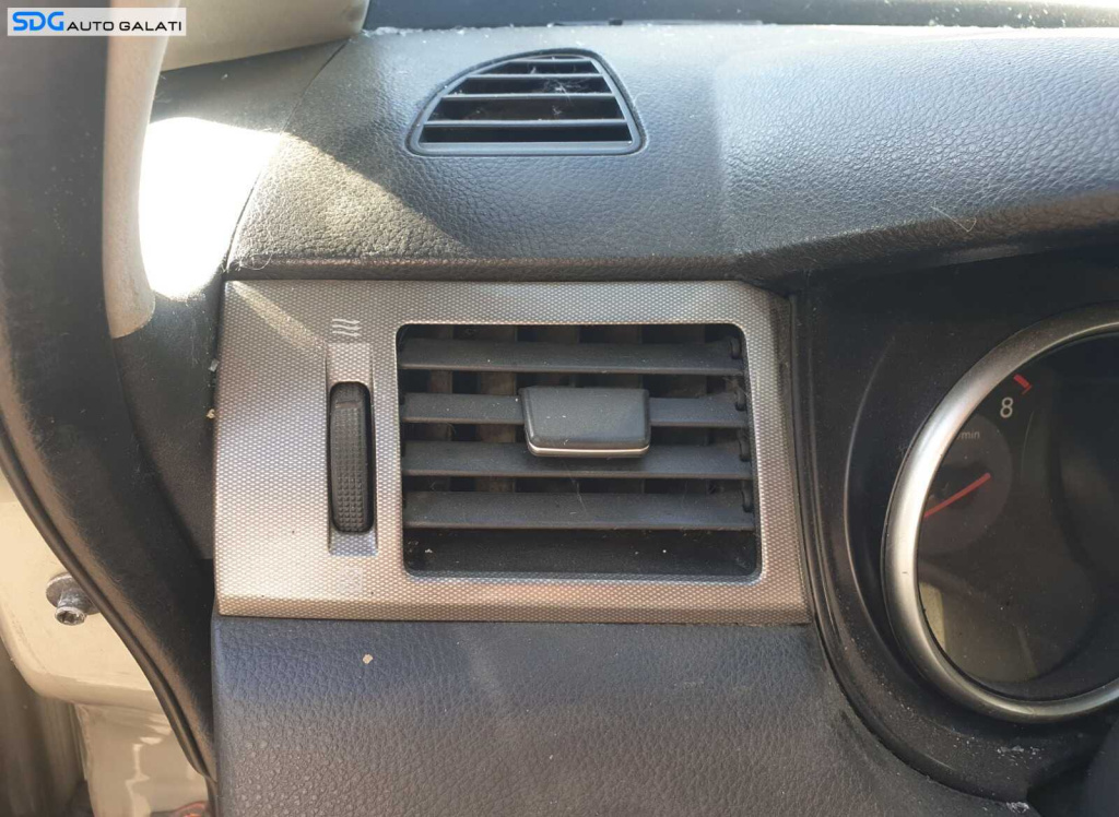 Grila Gura Aerisire Ventilatie Stanga din Bord Nissan Tiida 2004 - 2012 [C1017]