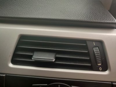 Grila / Gura Ventilatie Bord Dreapta BMW Seria 3 E