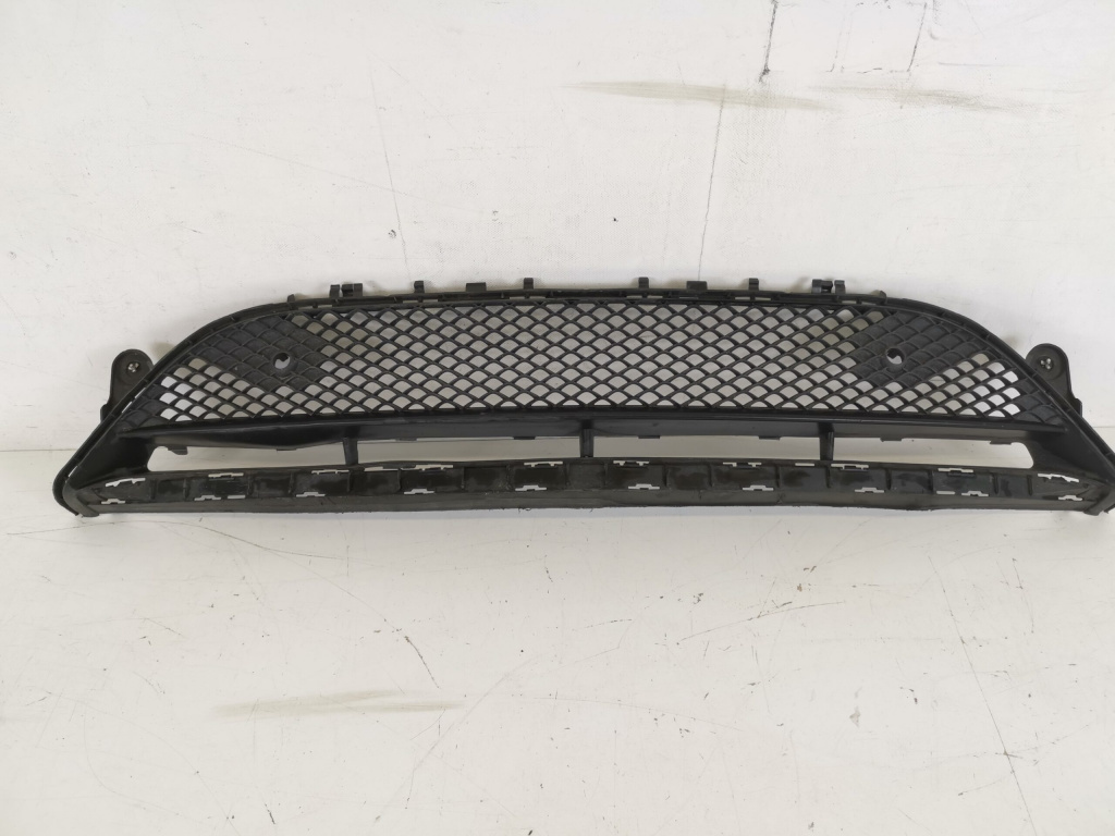 Grila Inferioara Mercedes-Benz E-Class W213/S213/C238/A238 2016 2017 2018 2019 2020 AMG Originala In Stare Buna