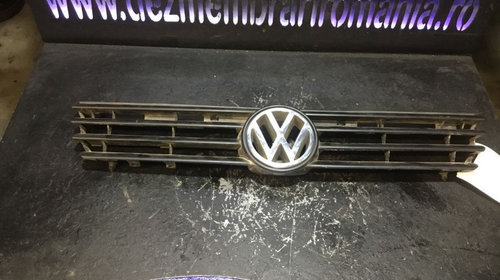 Grila Intre Faruri Volkswagen POLO 6N2 1