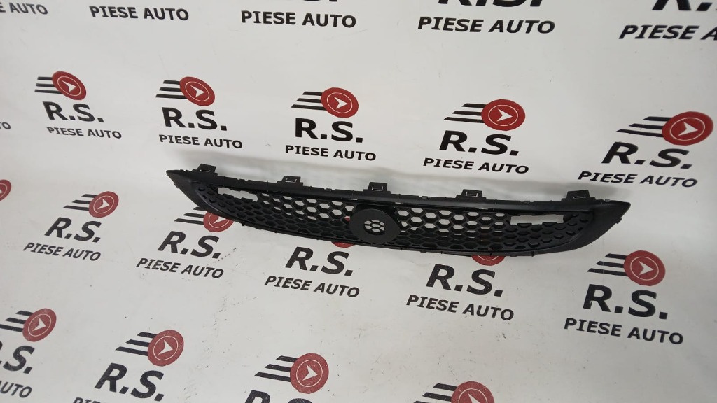 Grila neagra MERCEDES SMART FORTWO 2012,2013,2014,2015,2016 cod 4518880223