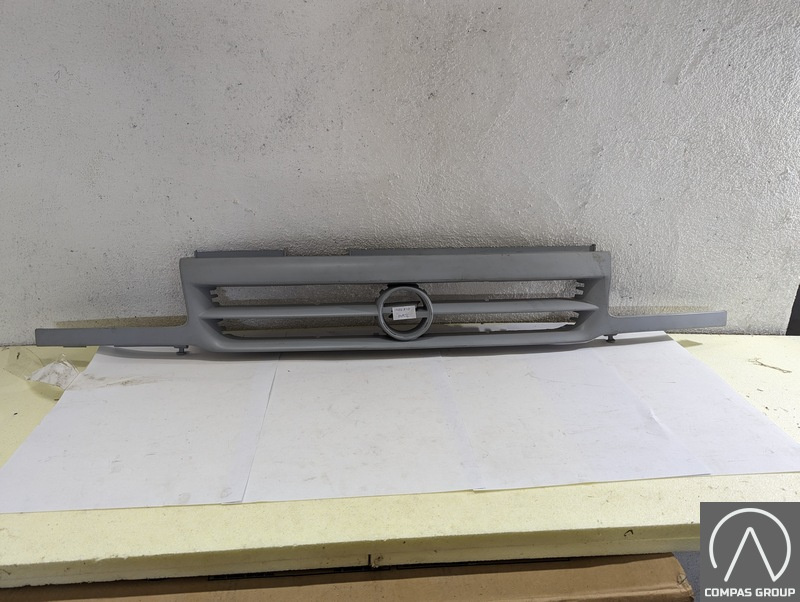 GRILA OPEL ASTRA F SUB FARURI