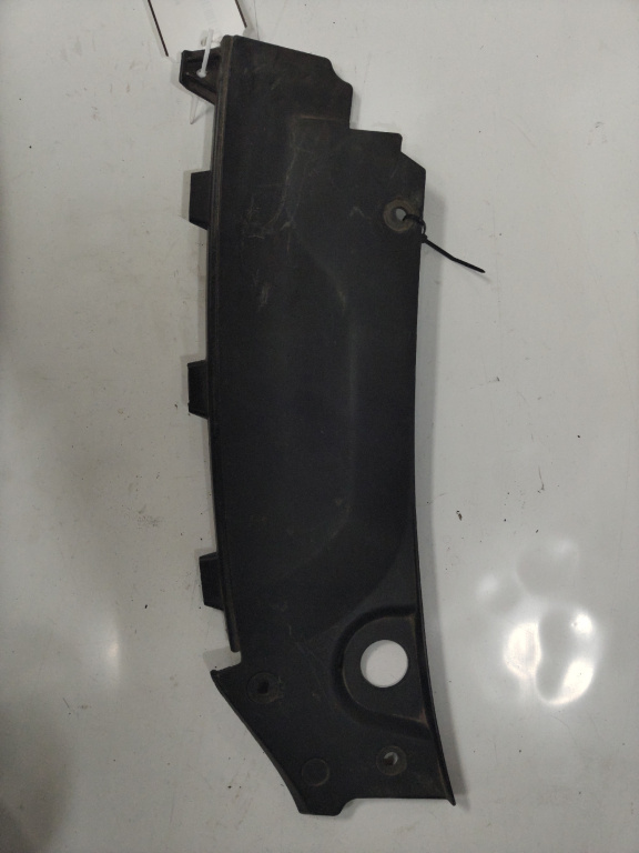 Grila parbriz Skoda cod piesa 3T08070819B9