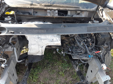 Grila parbriz stergator Dacia Logan 2 MCV an 2013-2019 cod produs:668113292R