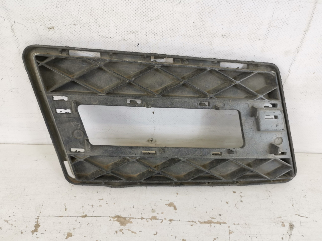 Grila Proiector Dreapta Mercedes-Benz GLK-Class X204 2008 2009 2010 2011 2012 Originala